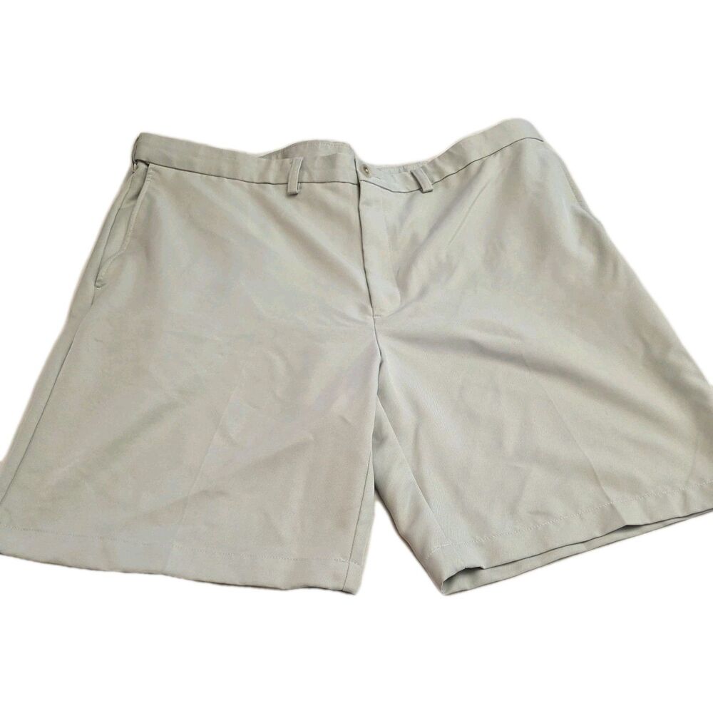 Haggar Clothing Khaki Shorts Flex Extendable Waistband Mens Size 44 X 9